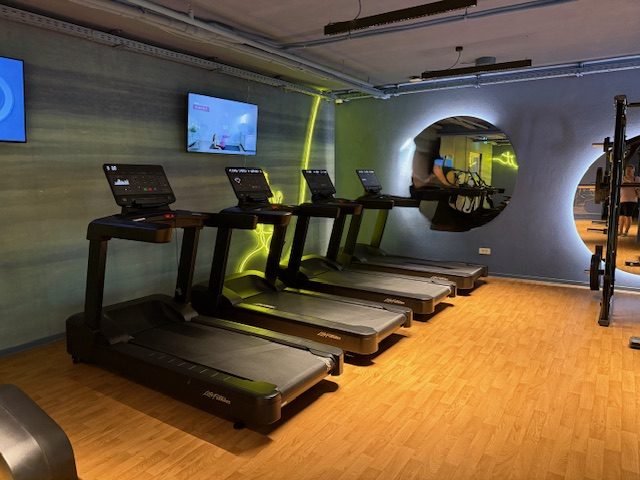Opremljena hotelska teretana – referenca Nema predaje / Sportlife Fitness Equipment